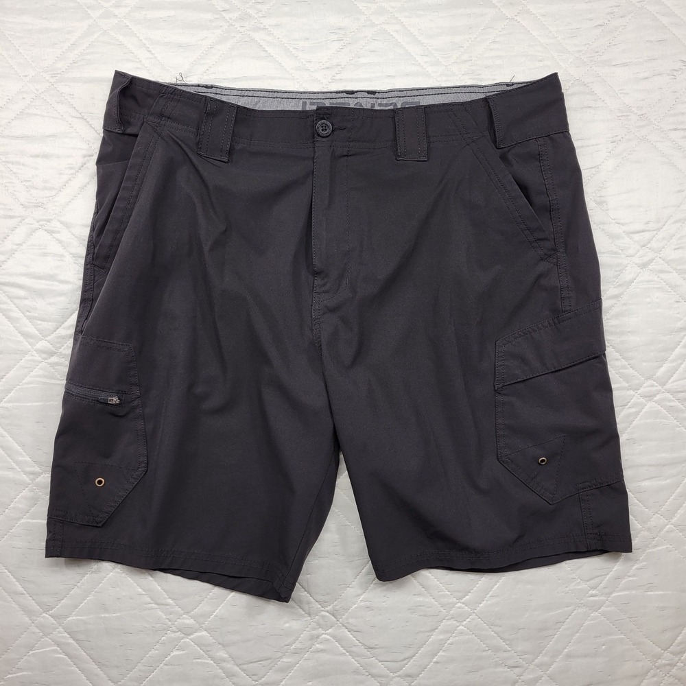 Denali black performance cargo shorts size 38